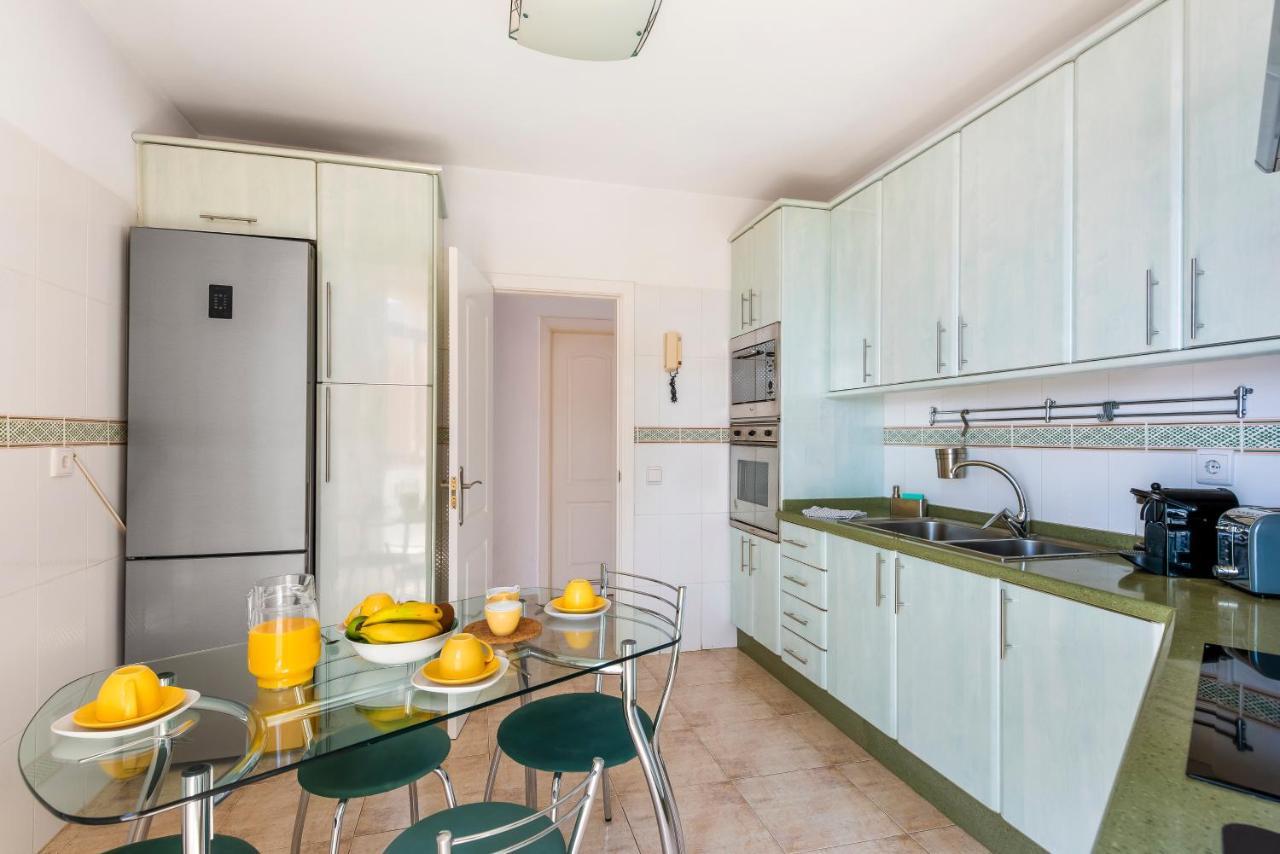 Beachfront Triplex With Swimming Pool & Parking Radazul المظهر الخارجي الصورة